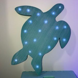 Light up sea turtle wall hanging